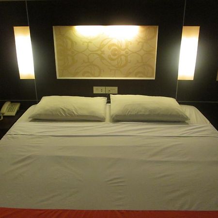 Hotel Wisanti Yogyakarta Buitenkant foto