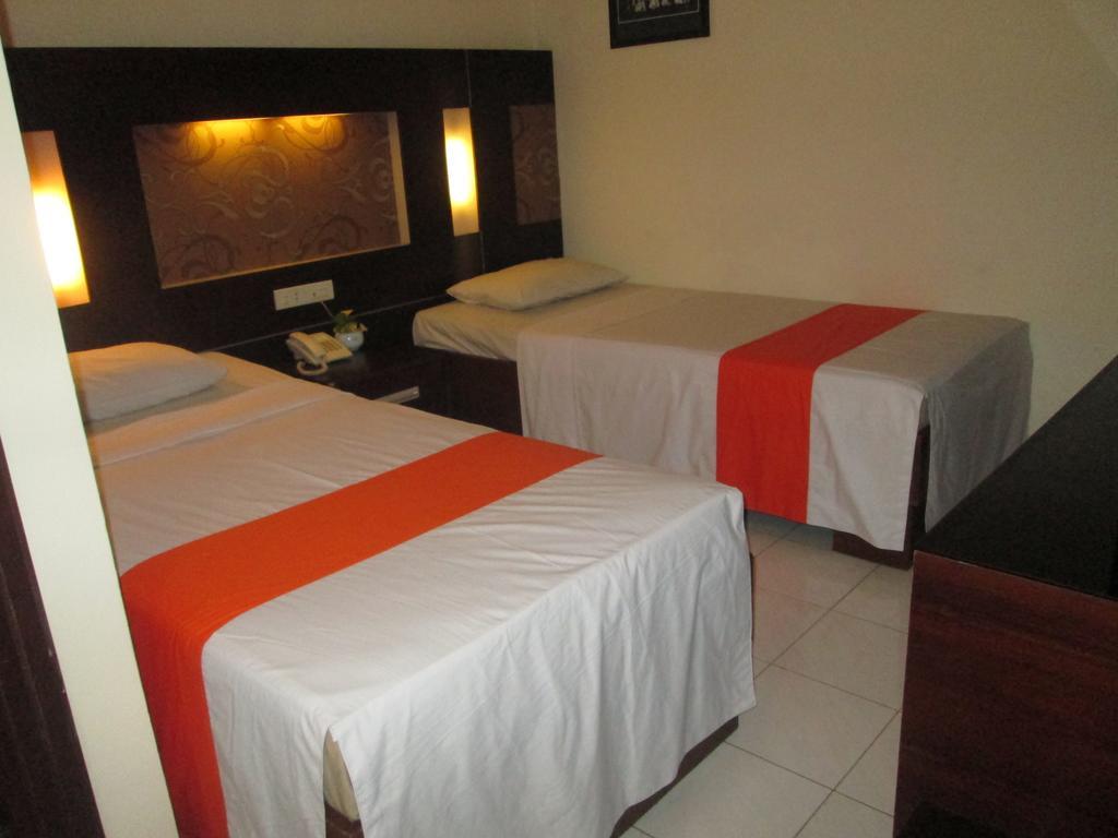 Hotel Wisanti Yogyakarta Buitenkant foto