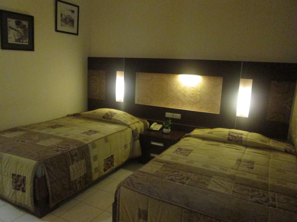 Hotel Wisanti Yogyakarta Buitenkant foto
