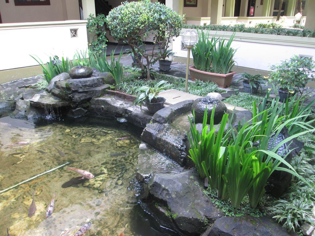 Hotel Wisanti Yogyakarta Buitenkant foto