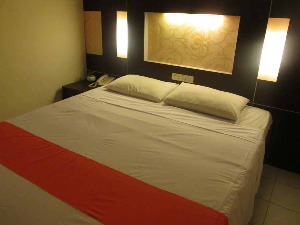 Hotel Wisanti Yogyakarta Buitenkant foto