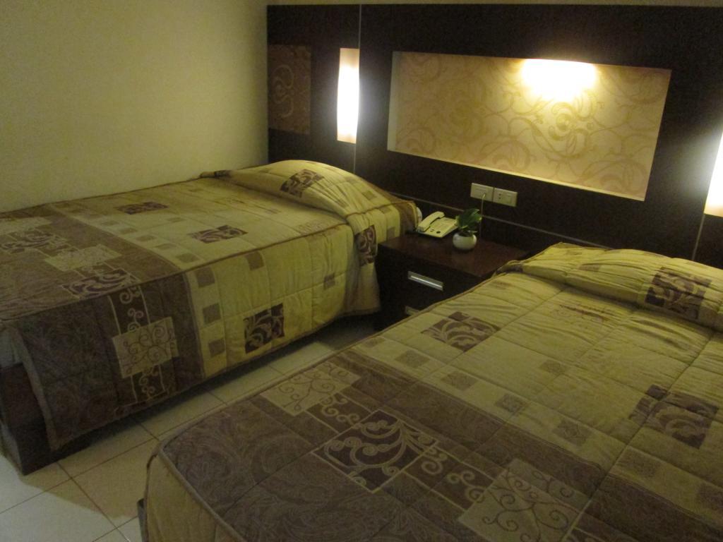 Hotel Wisanti Yogyakarta Buitenkant foto