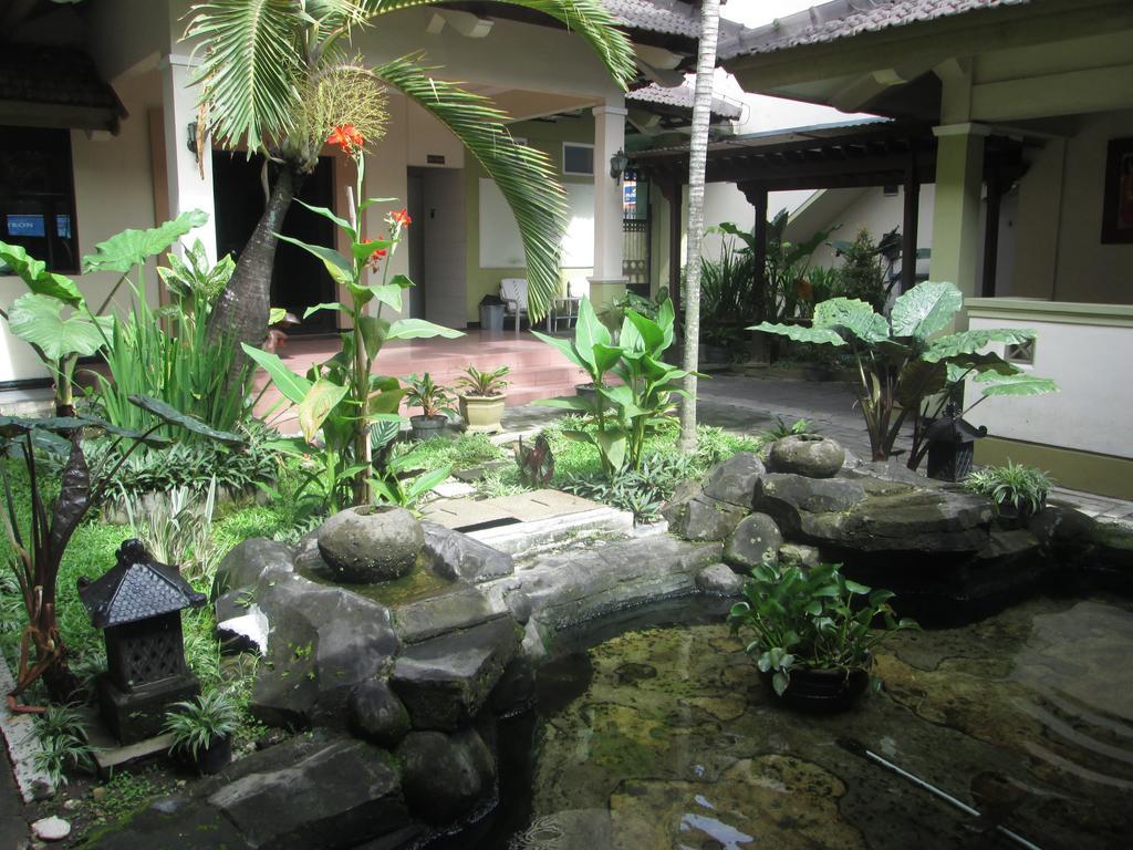 Hotel Wisanti Yogyakarta Buitenkant foto