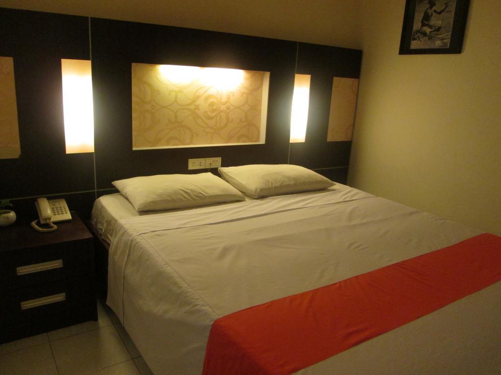 Hotel Wisanti Yogyakarta Buitenkant foto