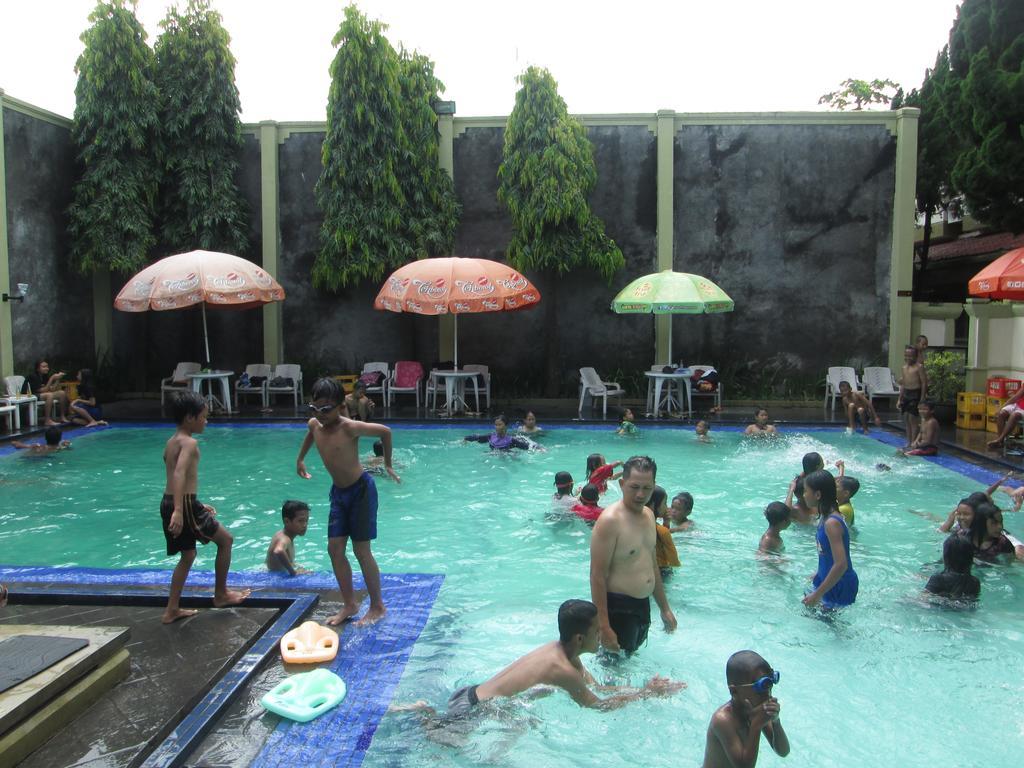 Hotel Wisanti Yogyakarta Buitenkant foto