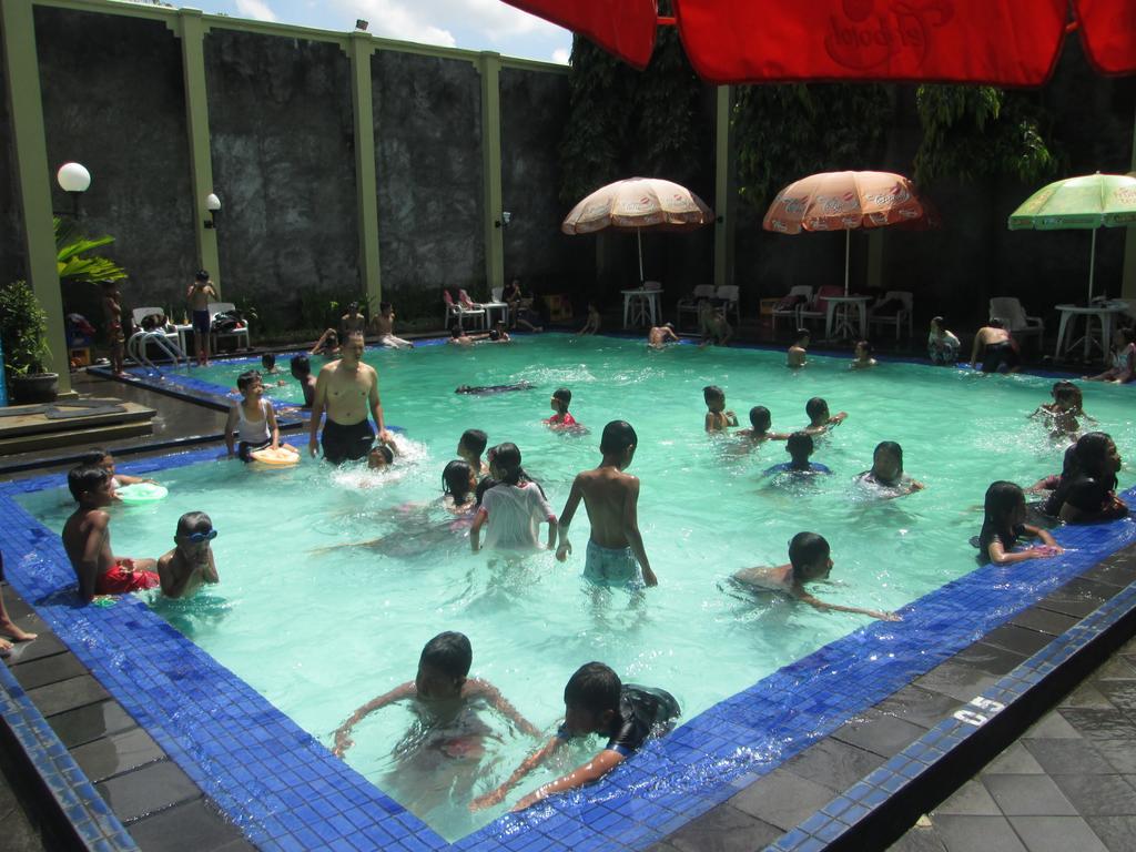 Hotel Wisanti Yogyakarta Buitenkant foto