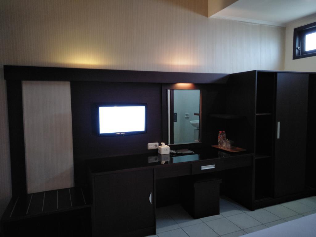 Hotel Wisanti Yogyakarta Buitenkant foto