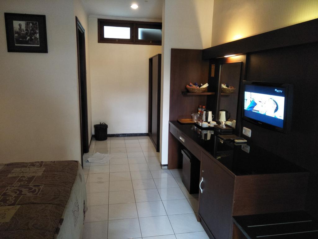 Hotel Wisanti Yogyakarta Buitenkant foto