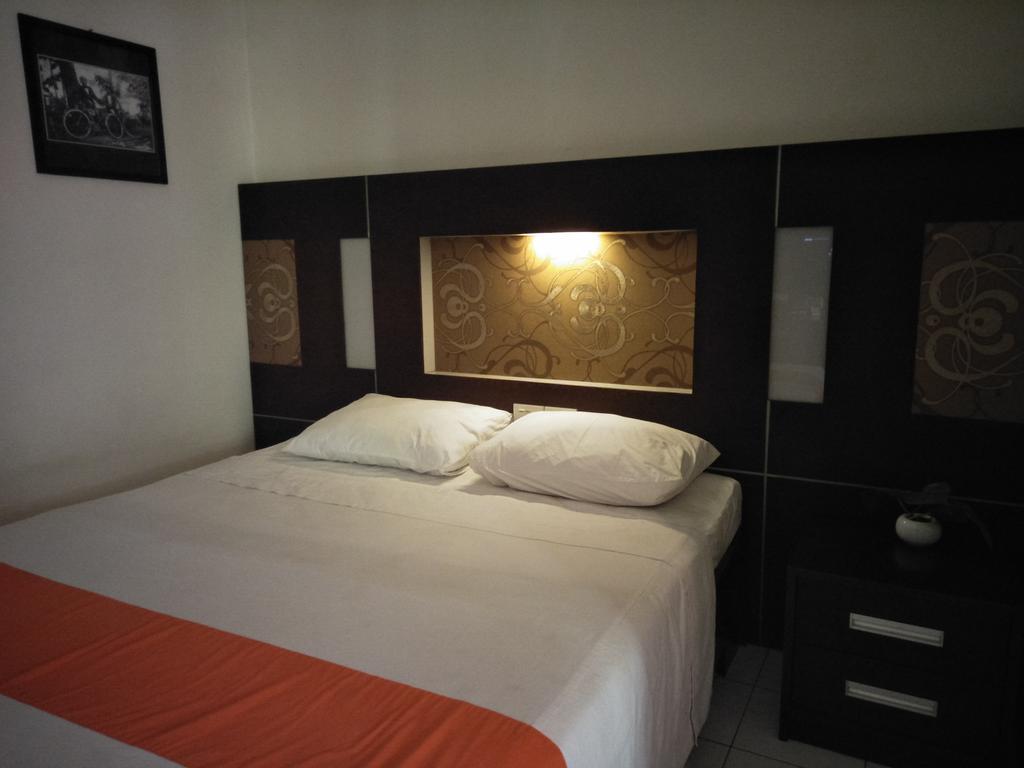 Hotel Wisanti Yogyakarta Buitenkant foto